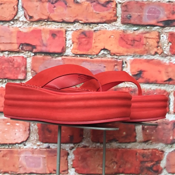 Free People Haven Thong Flatform Leather Sandals / Flip Flops in Flame - Picture 5 of 15